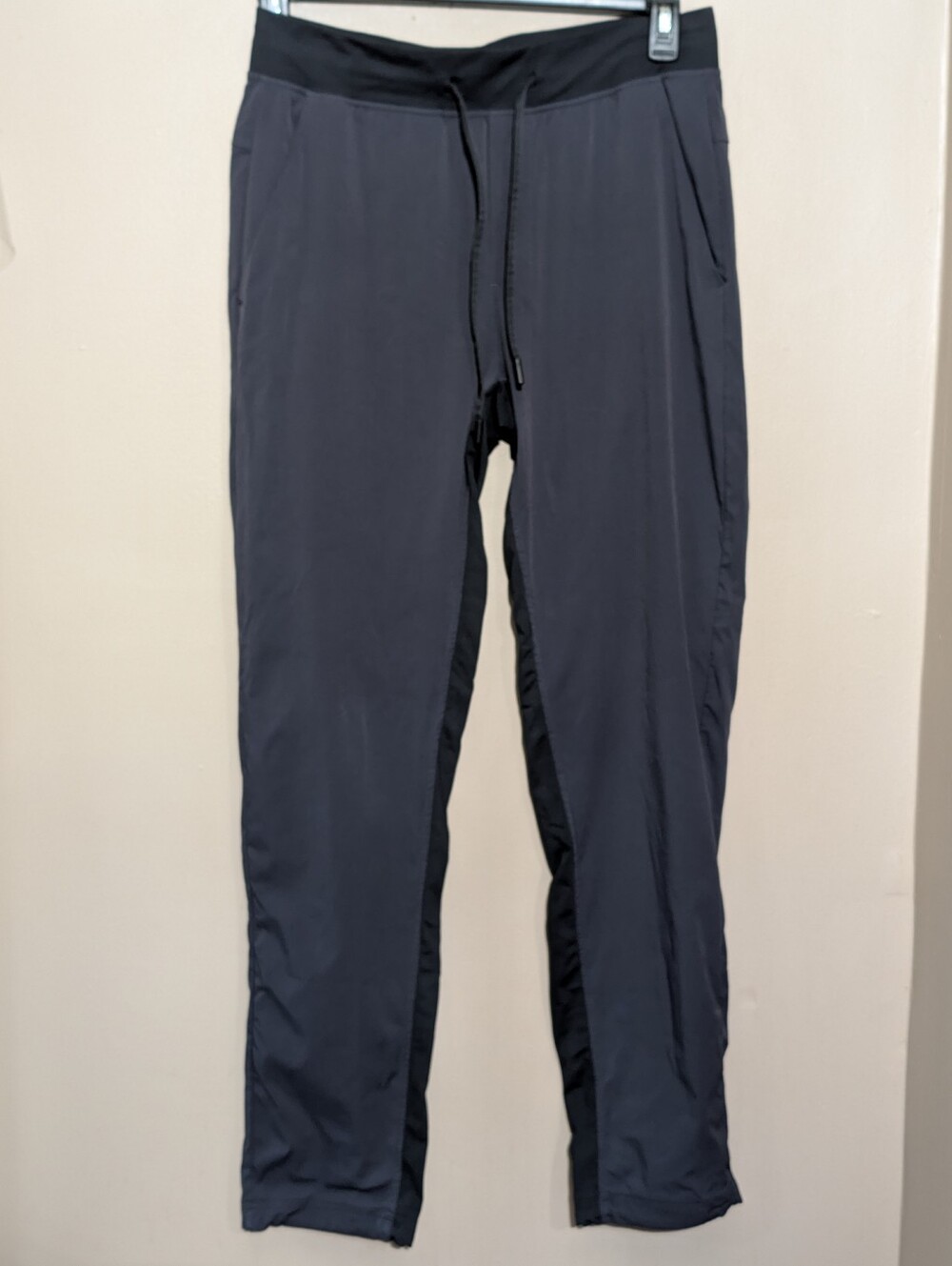 Men's Lululemon size M, ABC JOGGERS, Blue&Black
